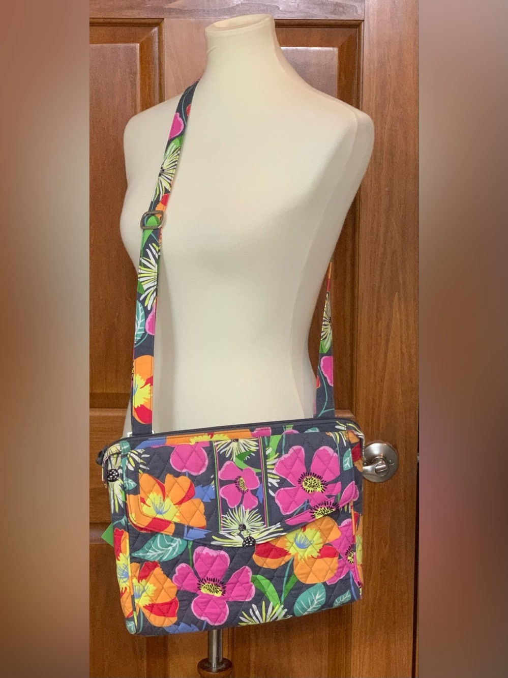Vera Bradley Jazzy Blooms Tablet Hipster Bag